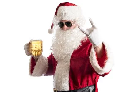 64907578-santa-claus-holding-beer-isolated-on-white-background.webp