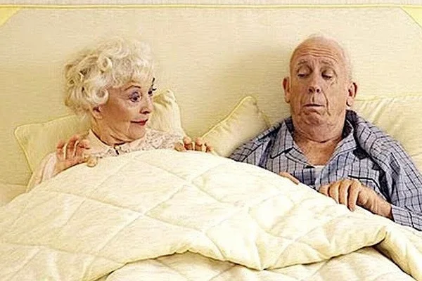 addiction-recovery-ebulletin-older-people-sex-healthy.webp