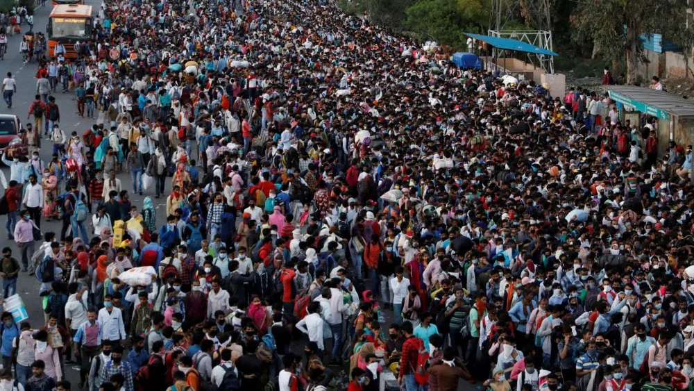 skynews-buses-new-delhi-coronavirus_4957760 (1).jpg