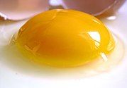 180px-Raw_egg.jpg